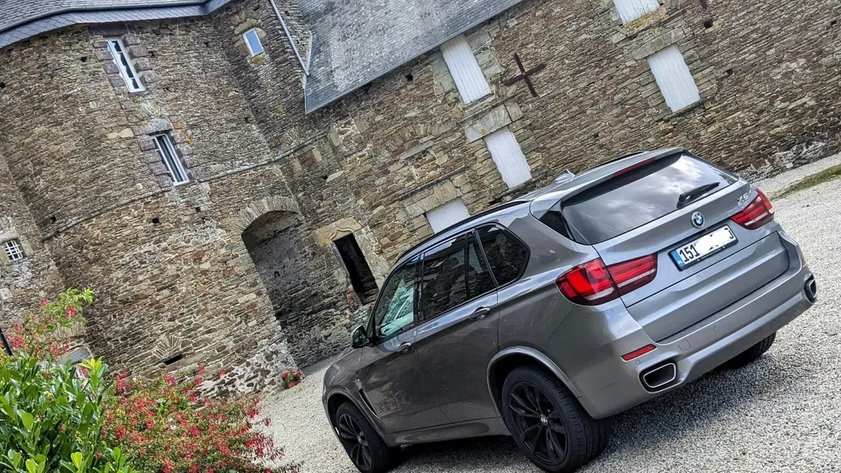 BMW X5 2015 - Image 2