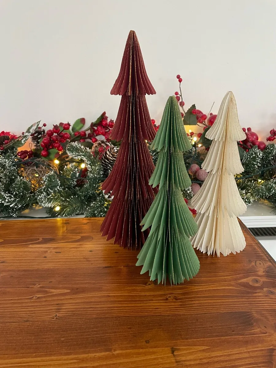 Festive Christmas table - Image 3