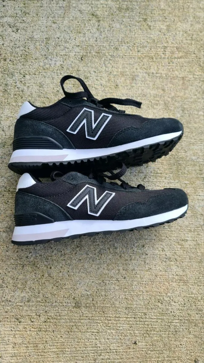 New balance trainers New never worn - Image 1