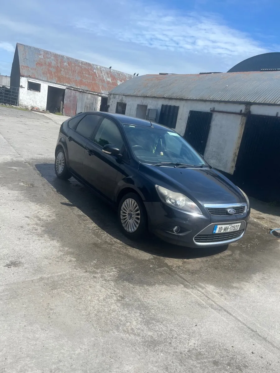 Ford Focus 2010 - Image 1