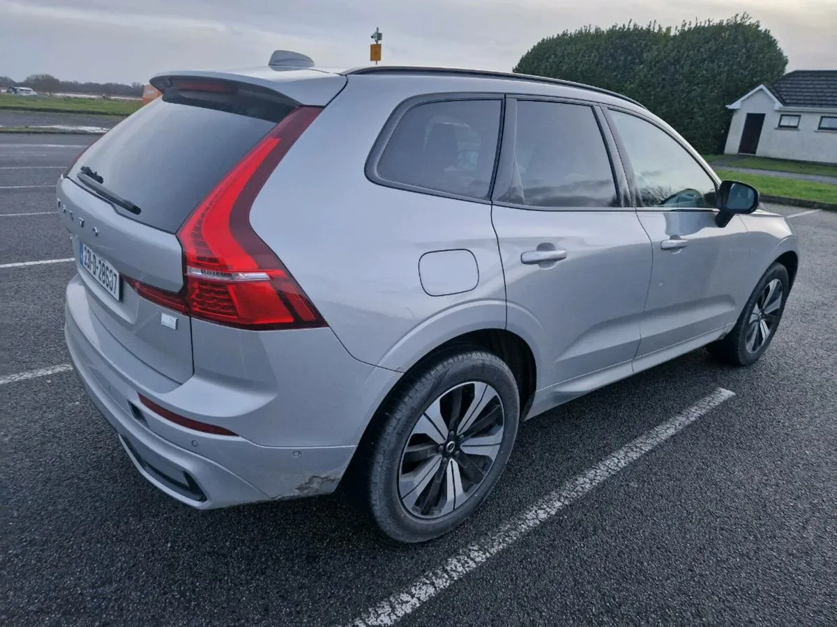Volvo XC60 T6 Phev Plus Dark AWD Auto - Image 2