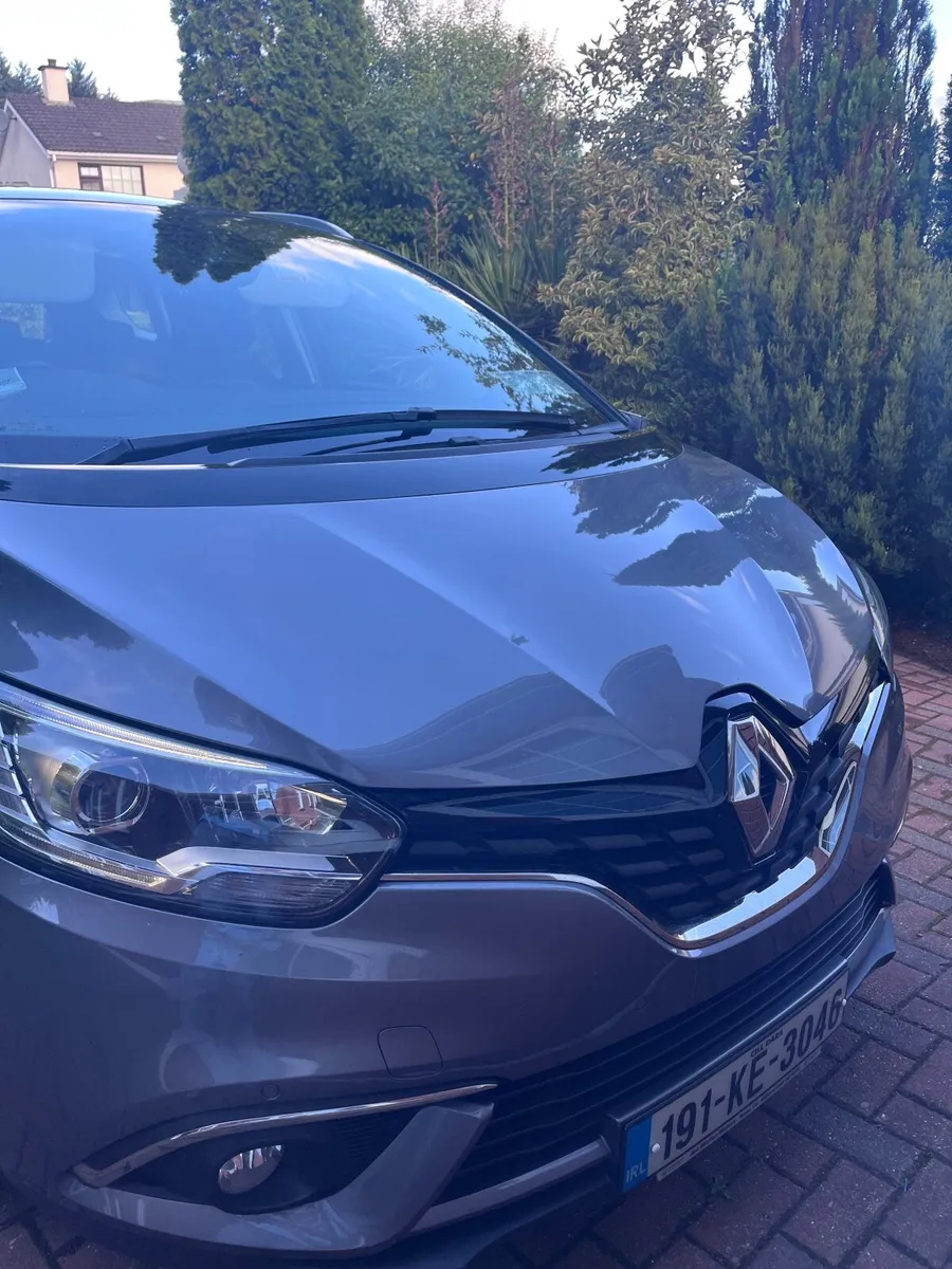 Renault Grand Scenic 2019 7 seater - Image 2