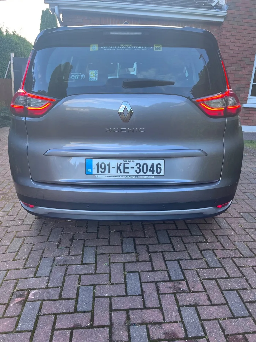 Renault Grand Scenic 2019 7 seater - Image 3