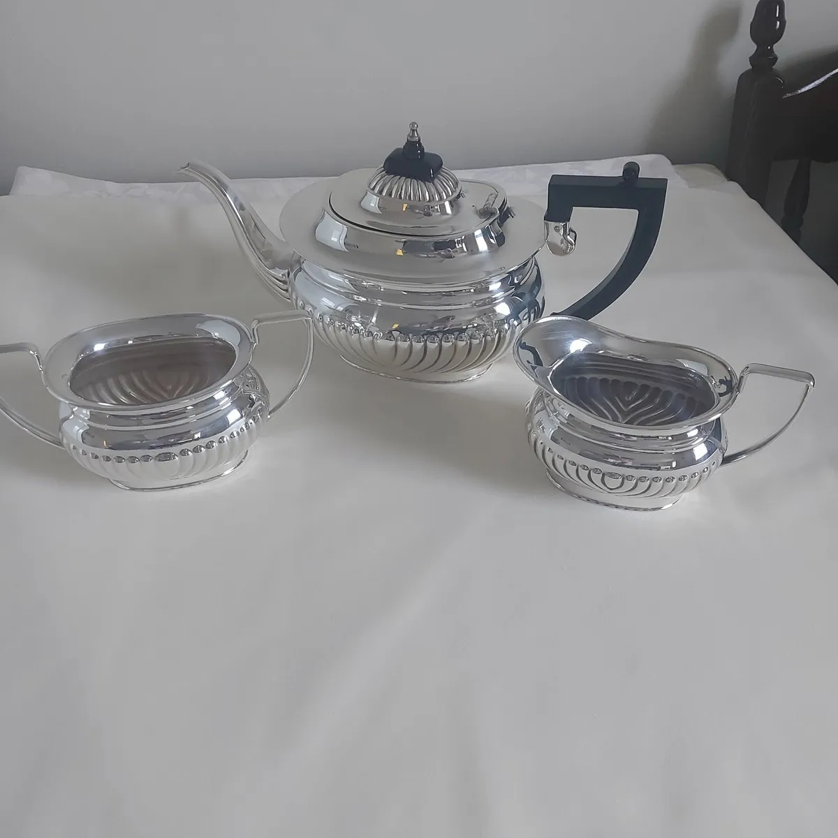 Antique silver teapot jug and sugar bowl - Image 1