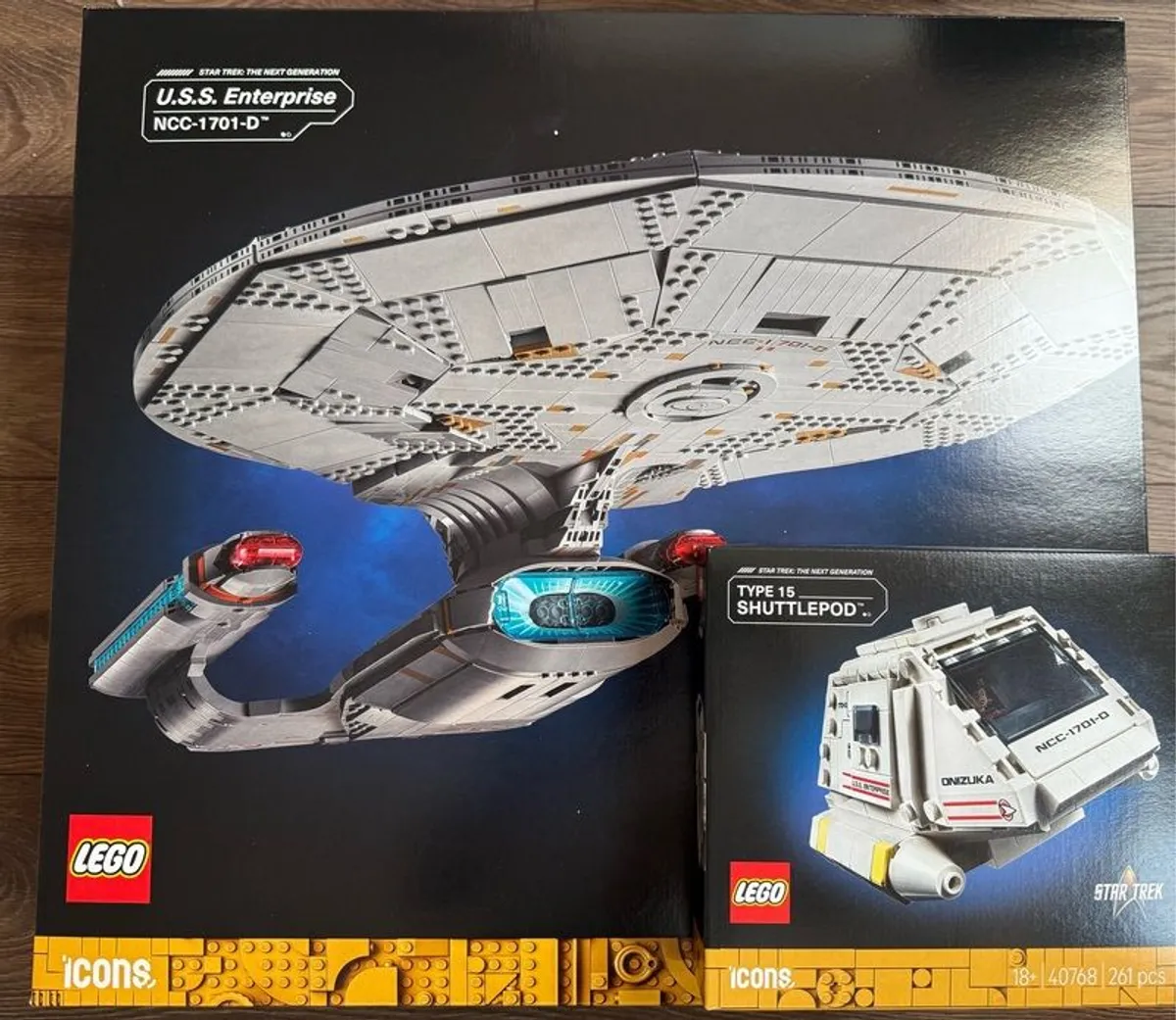 LEGO Star Trek Enterprise D (10356) & GWP Shuttlepod (40768) - Image 1