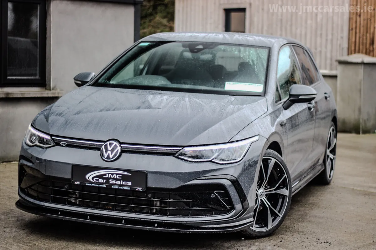 2024 VOLKSWAGEN GOLF R-LINE AUTO - Image 2