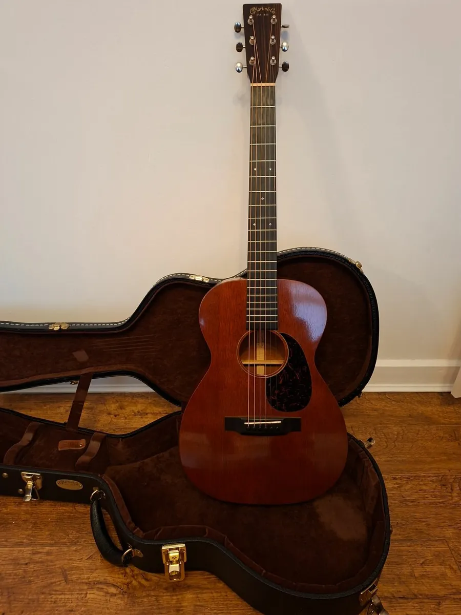 Martin 0-17 Guitar - Image 2