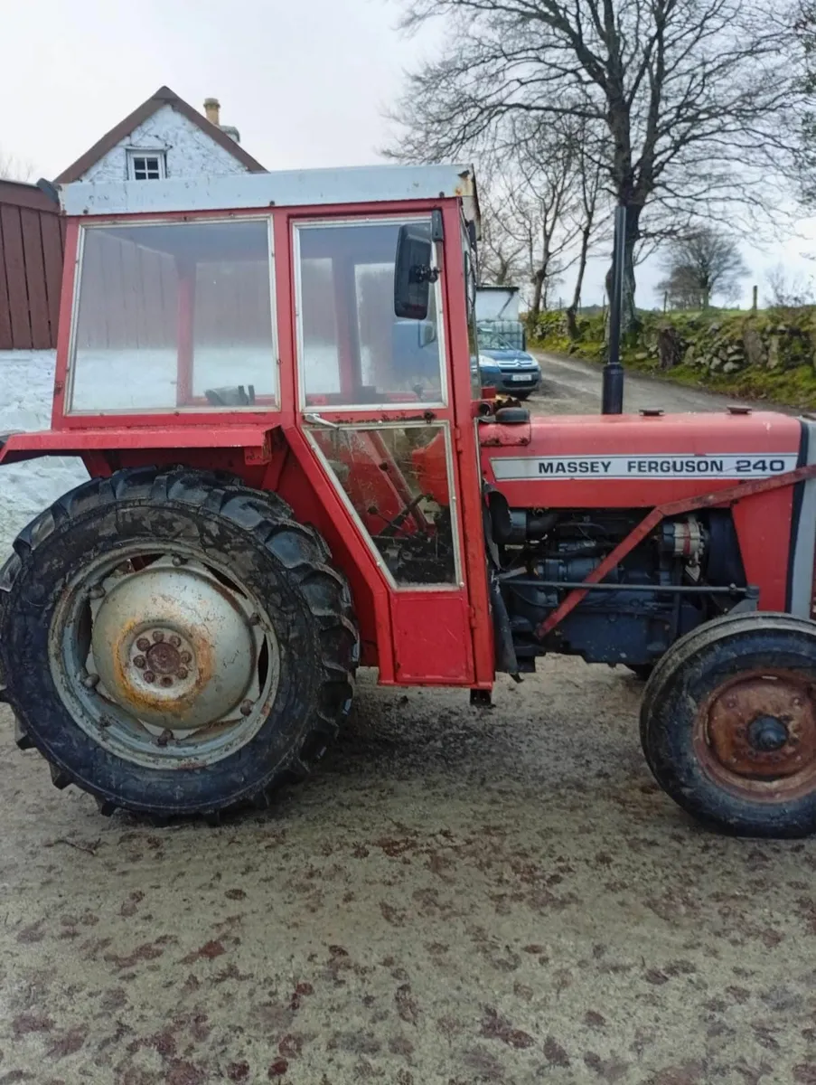 Massey Ferguson 240 - Image 2