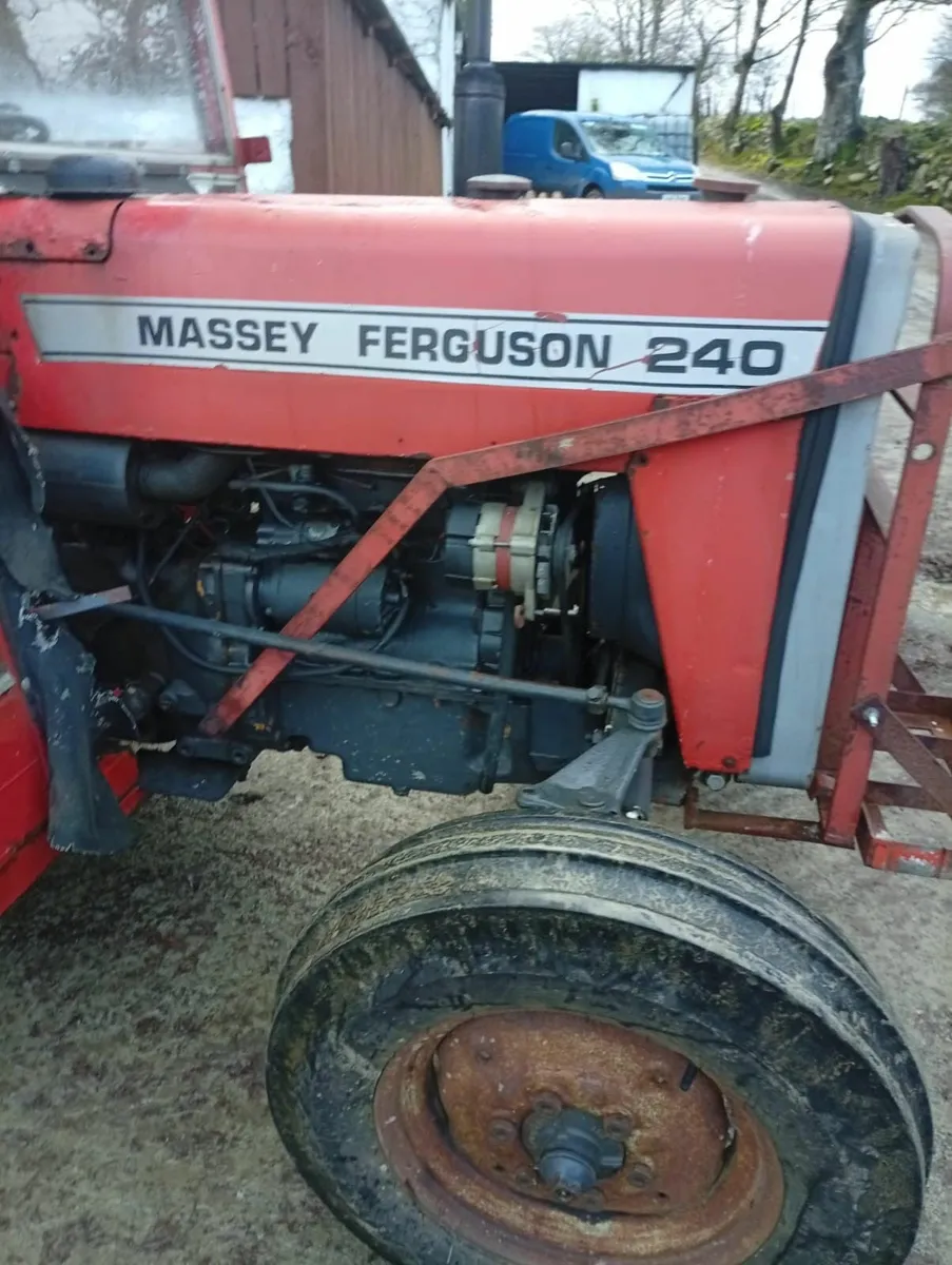 Massey Ferguson 240 - Image 3