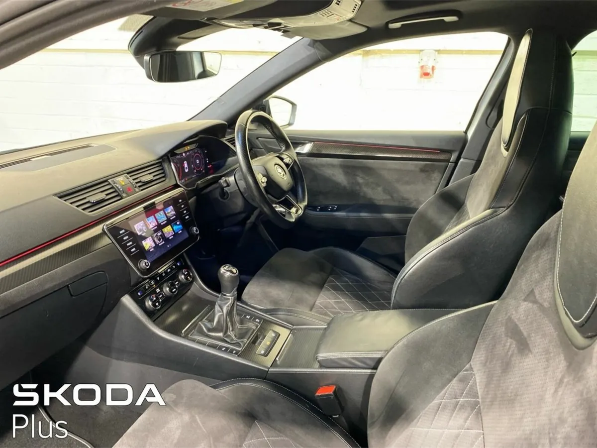 Skoda Superb SUPERB SPT 1.5TSI 150HP - Image 4