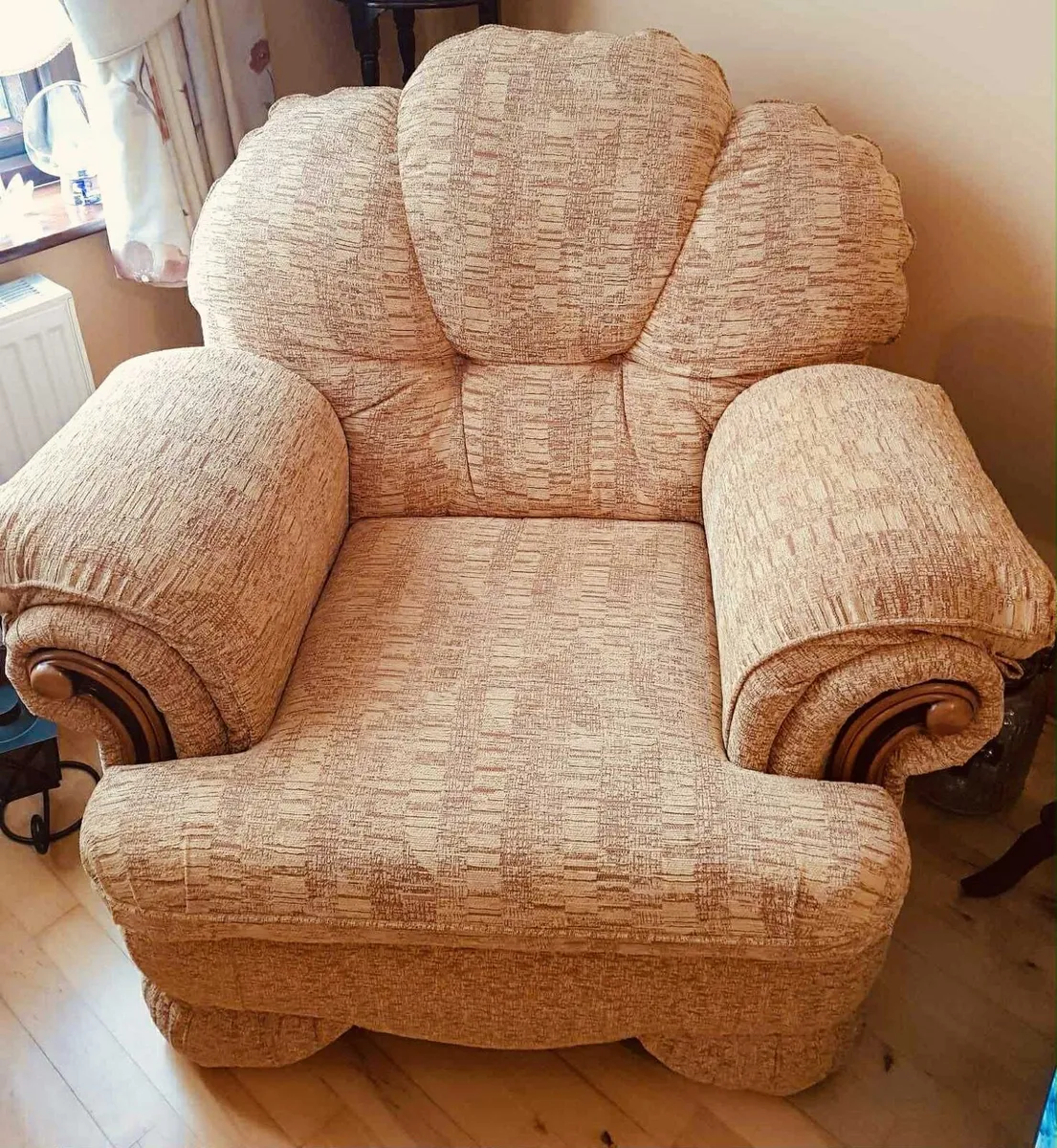 Living Room Suite - Image 3