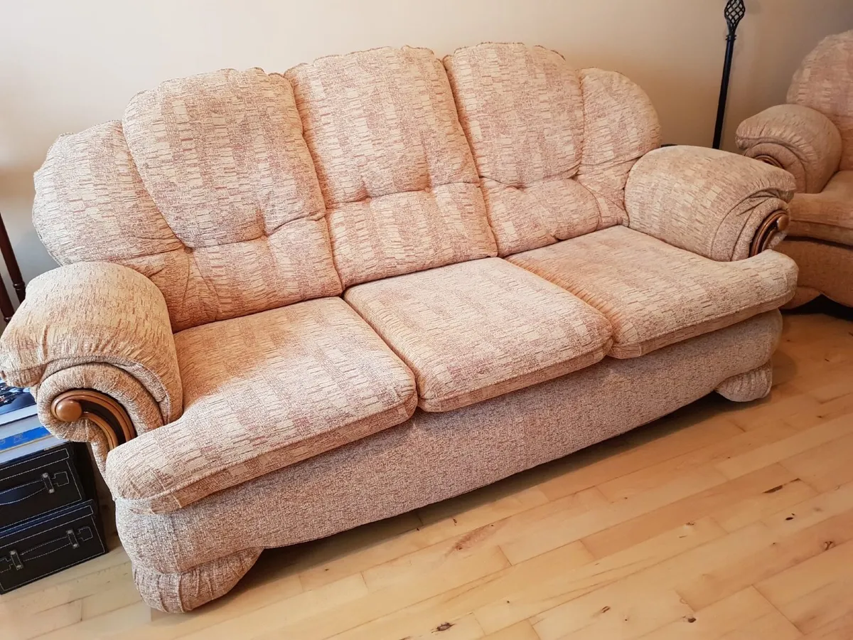 Living Room Suite - Image 4