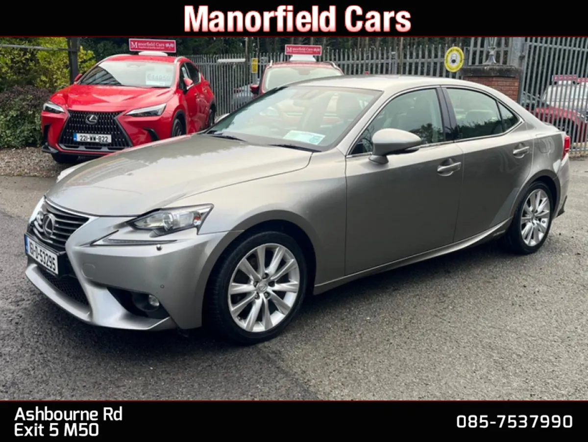 2016 Lexus IS300H Executive 2.5 Petrol Hybrid Auto - Image 4
