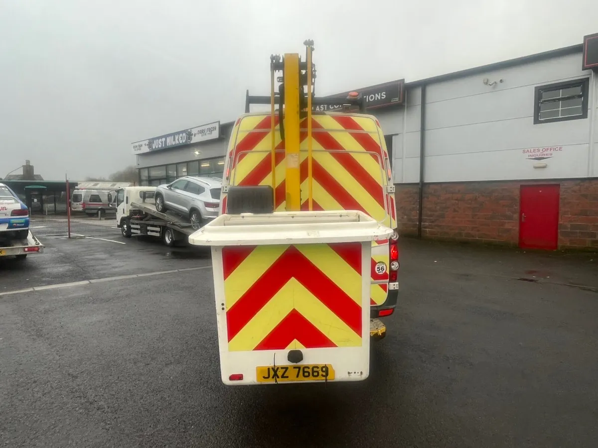 Volkswagen Crafter 2016- Cherry Picker - Image 4