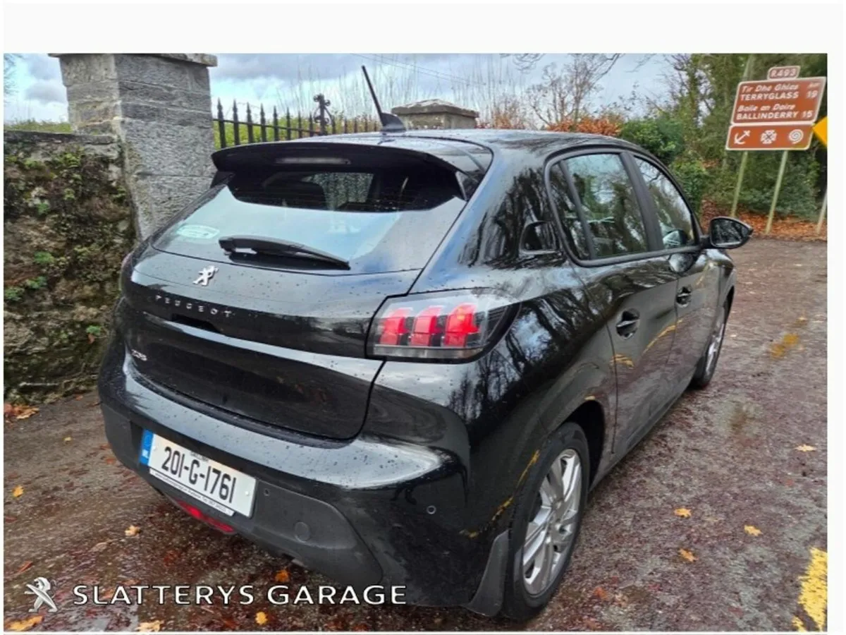 Peugeot 208 1.2 Puretech 75 bhp Active - Image 4