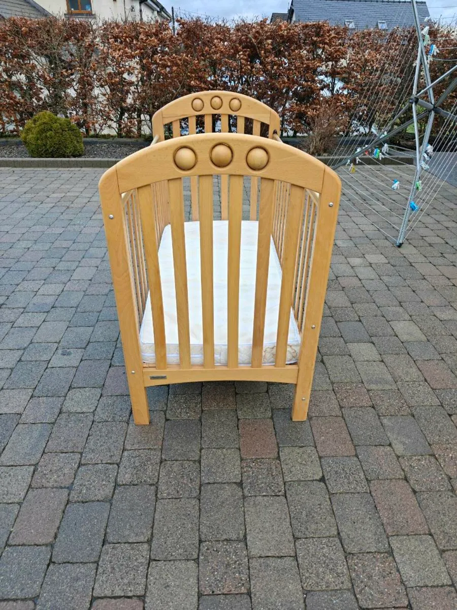 Mamas and Papas cot - Image 4