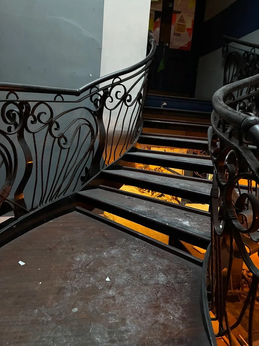 Stair case - Image 2