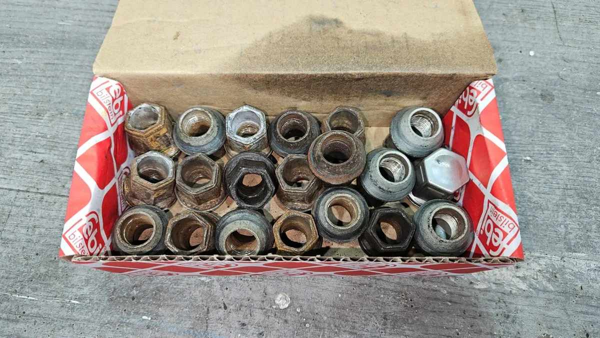 Ford wheel nuts - Image 2