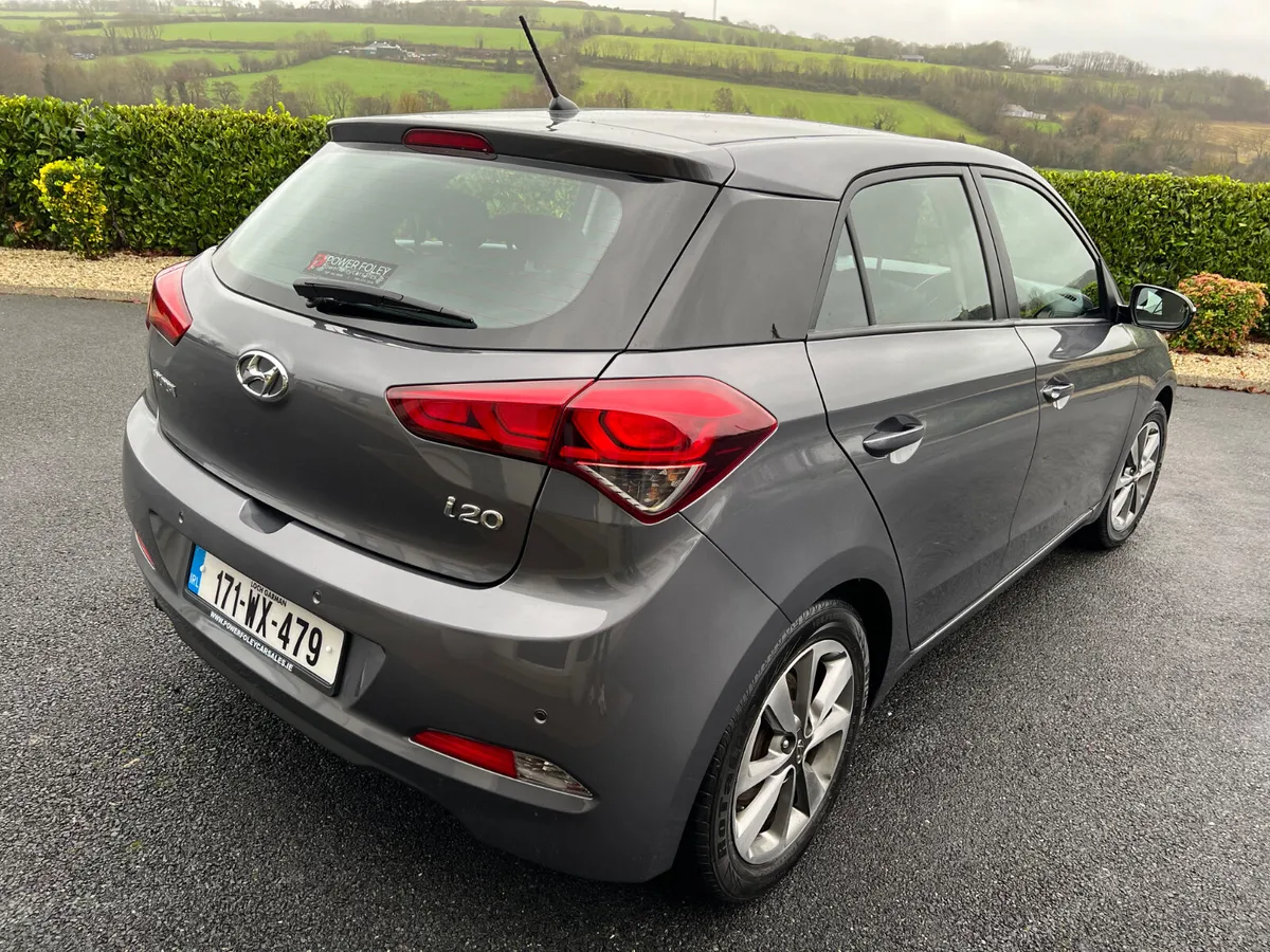 2017 Hyundai i20 Deluxe 1.2 Petrol 5Dr NCT 01/27 - Image 3