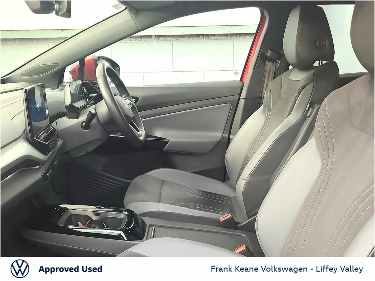 Volkswagen ID.4 77KWH LIFE DX 174HP *KINGS RED* *P - Image 4