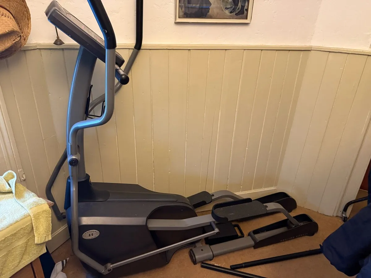 Free Cross Trainer - Image 2