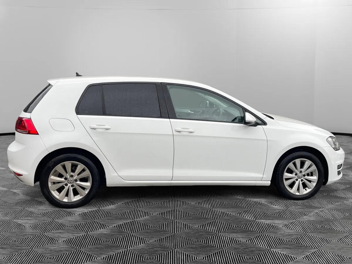 VW GOLF 2015 COMFORTLINE - 50KM - Image 3