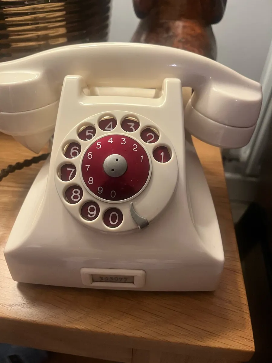 Vintage Ericsson Bakelite Telephone - Image 2