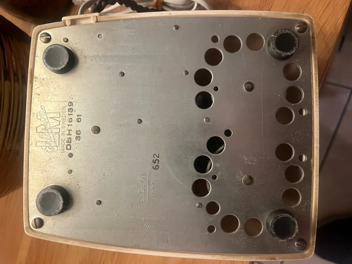 Vintage Ericsson Bakelite Telephone - Image 4