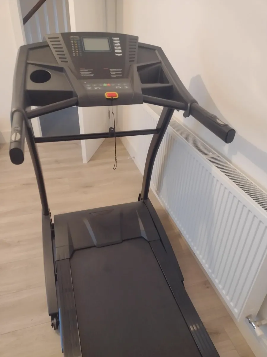 Foldable Incline Treadmill - Commercial GT PRO - Image 1