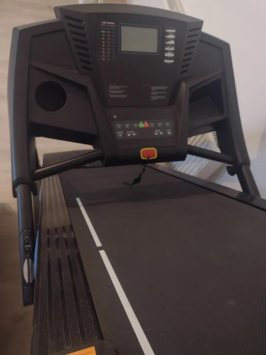 Foldable Incline Treadmill - Commercial GT PRO - Image 4
