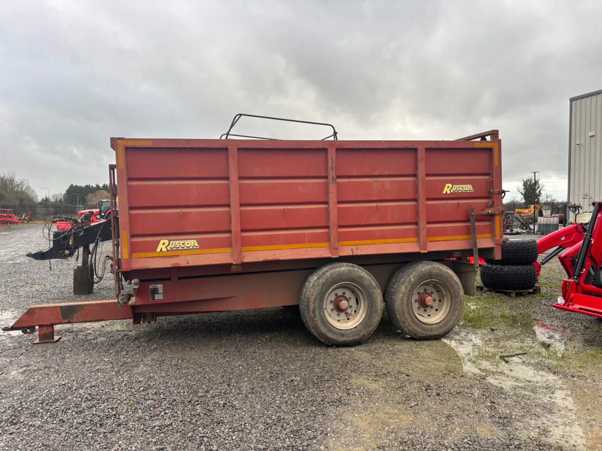 Grain trailer - Image 1