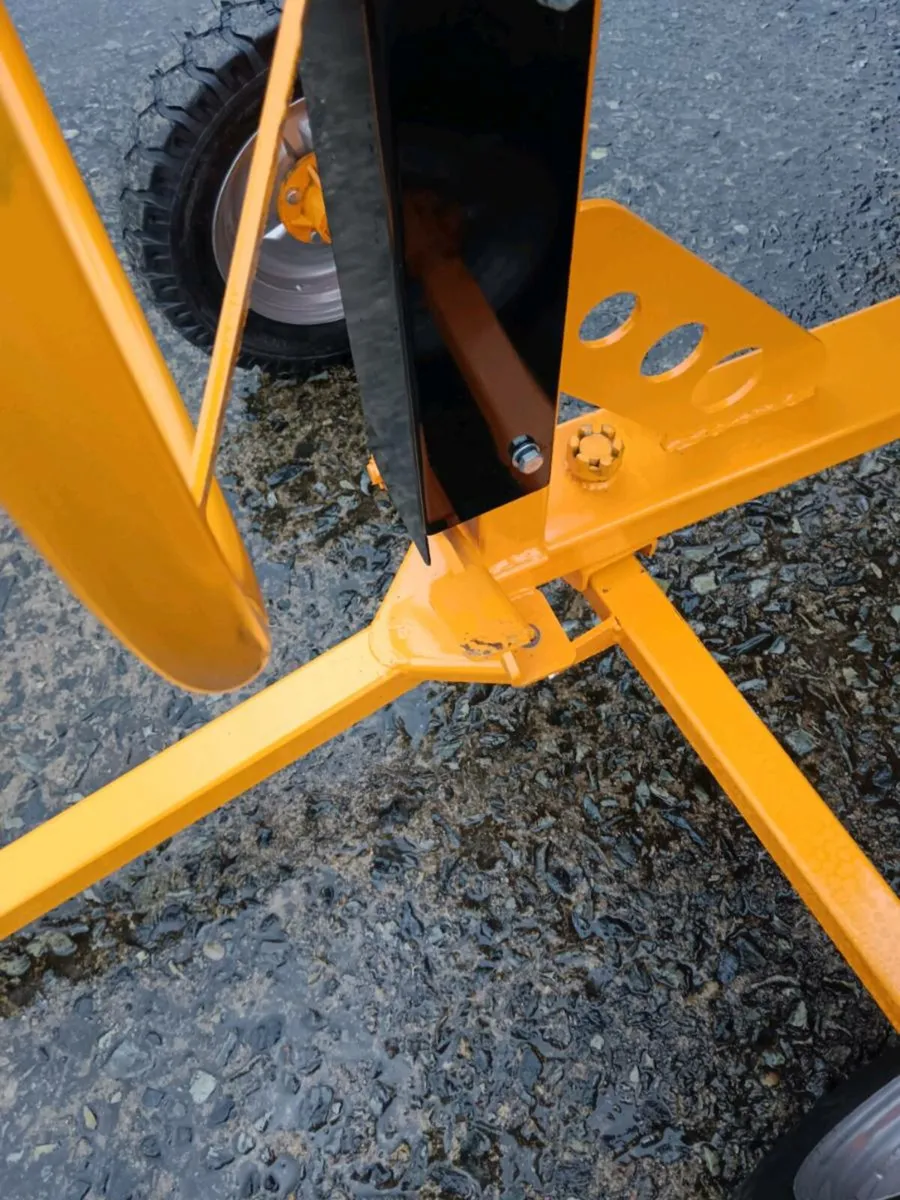 Cement mixers - Image 2