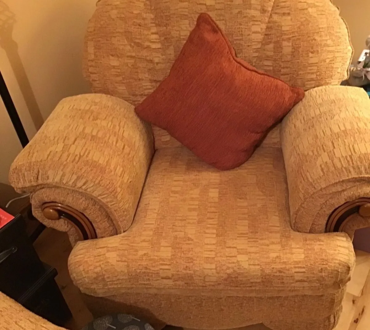 Living Room Suite - Image 2