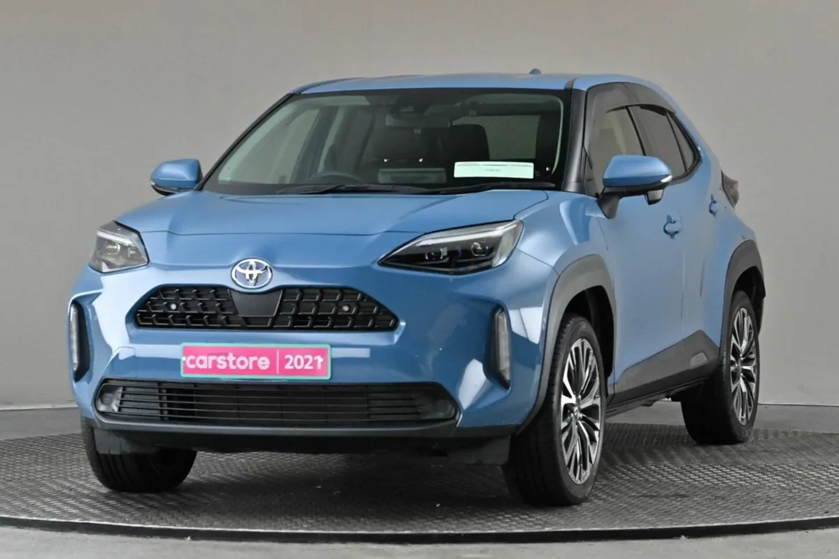 Toyota Yaris Cross *JAN 2026 PRICE NOW*DIAMOND CUT - Image 3