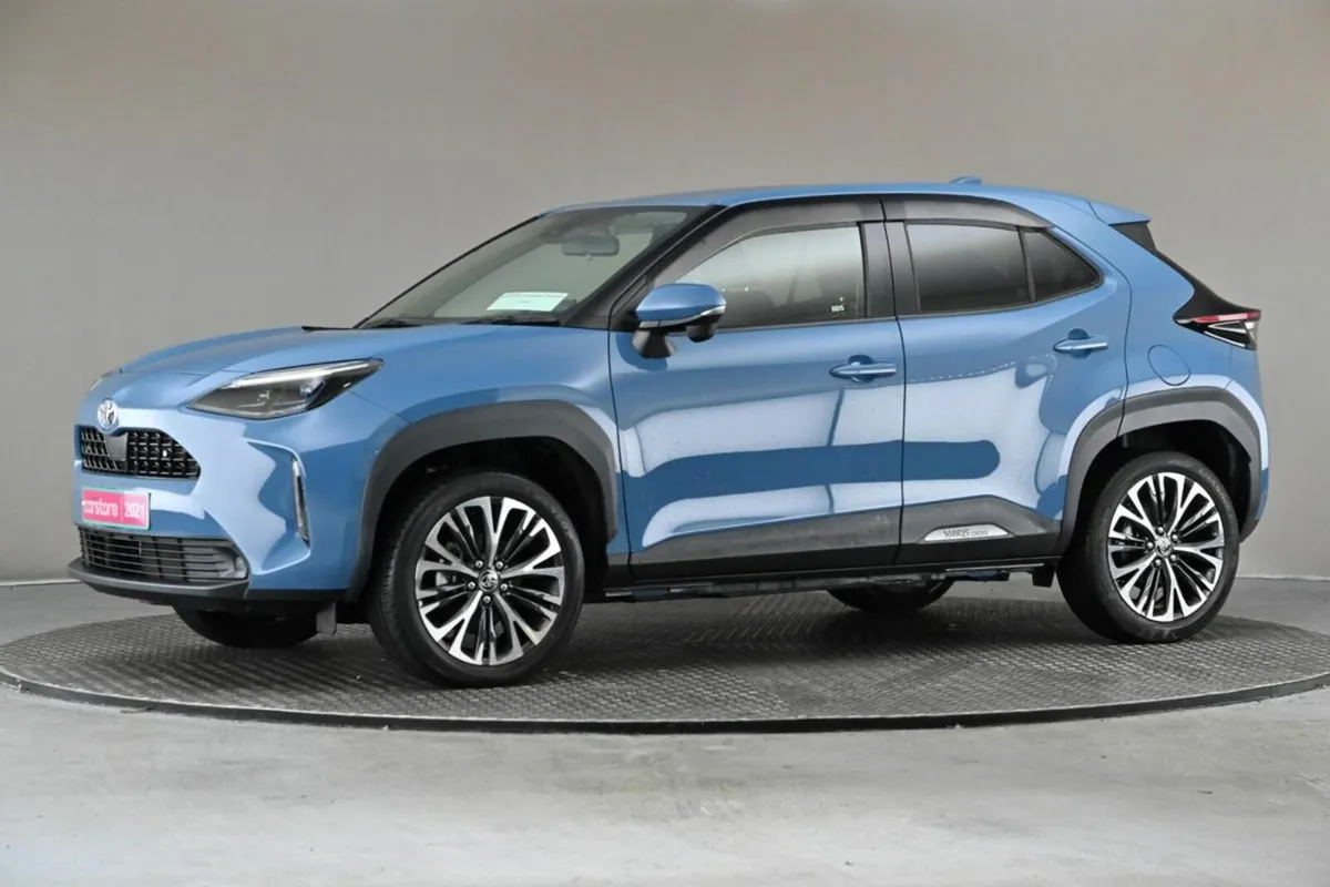 Toyota Yaris Cross *JAN 2026 PRICE NOW*DIAMOND CUT - Image 4