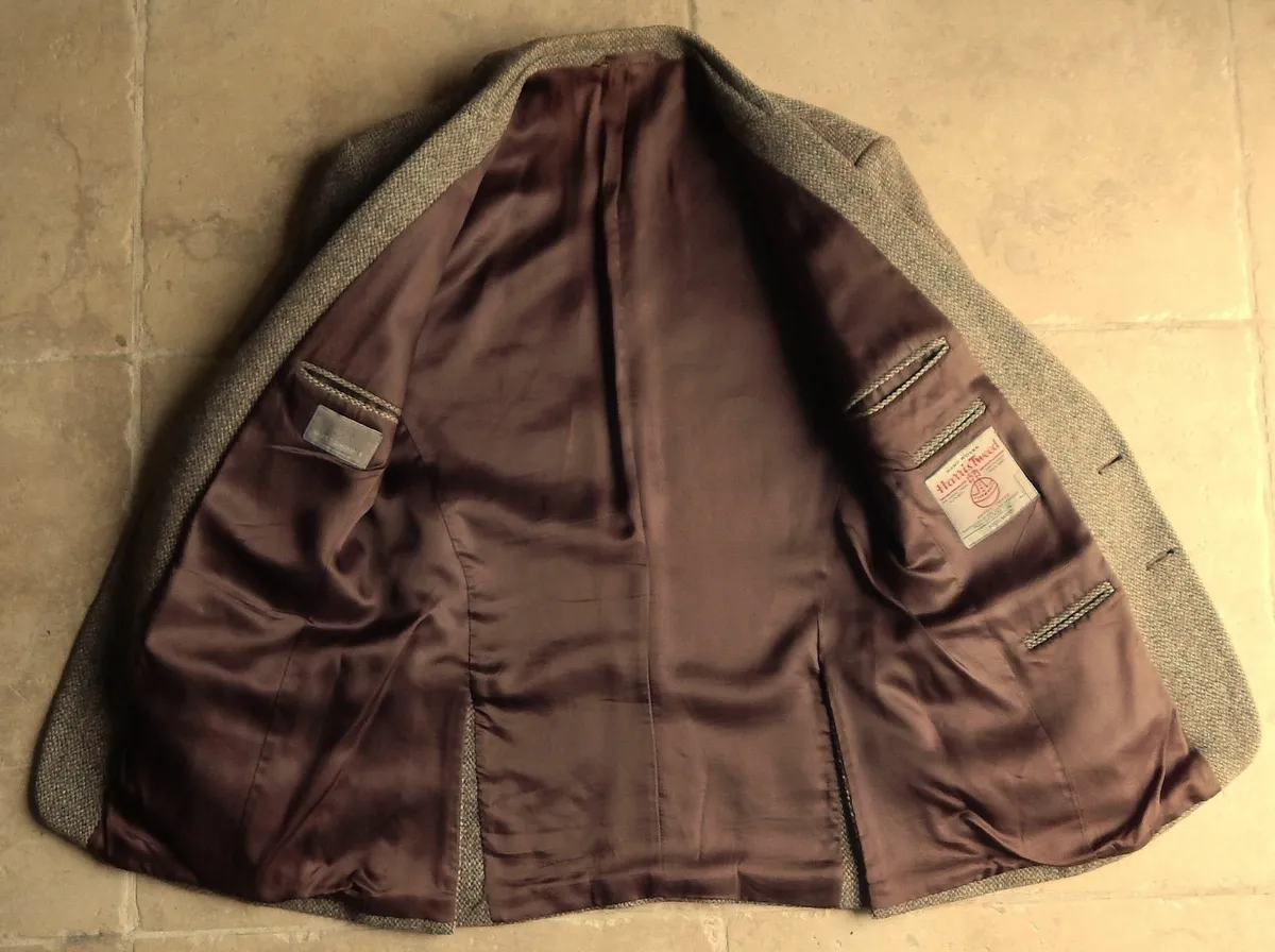 Gents Harris Tweed 100% Pure Wool Jacket, Size 36R - Image 3