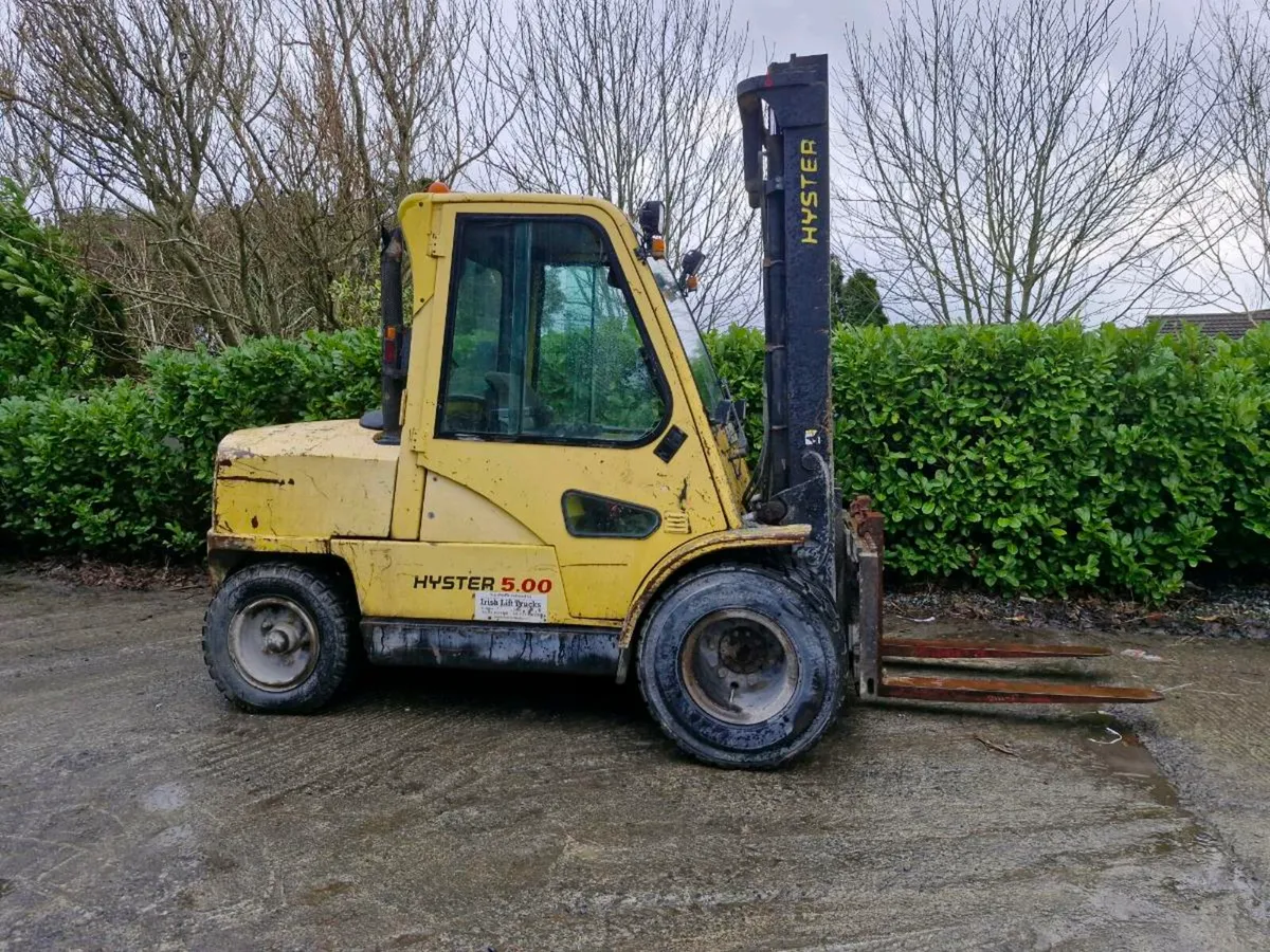 Forklift - Image 2