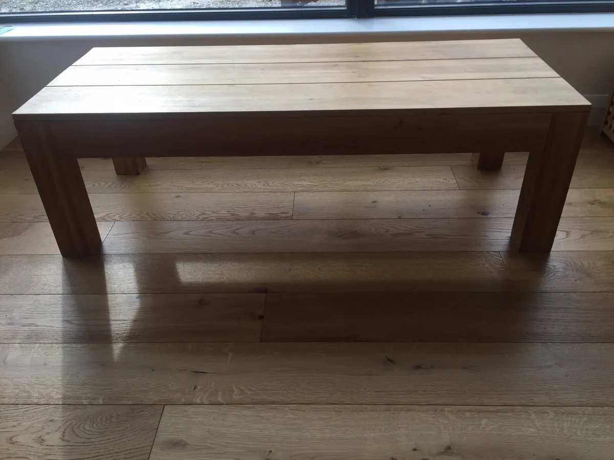 Oak coffee table - Image 1
