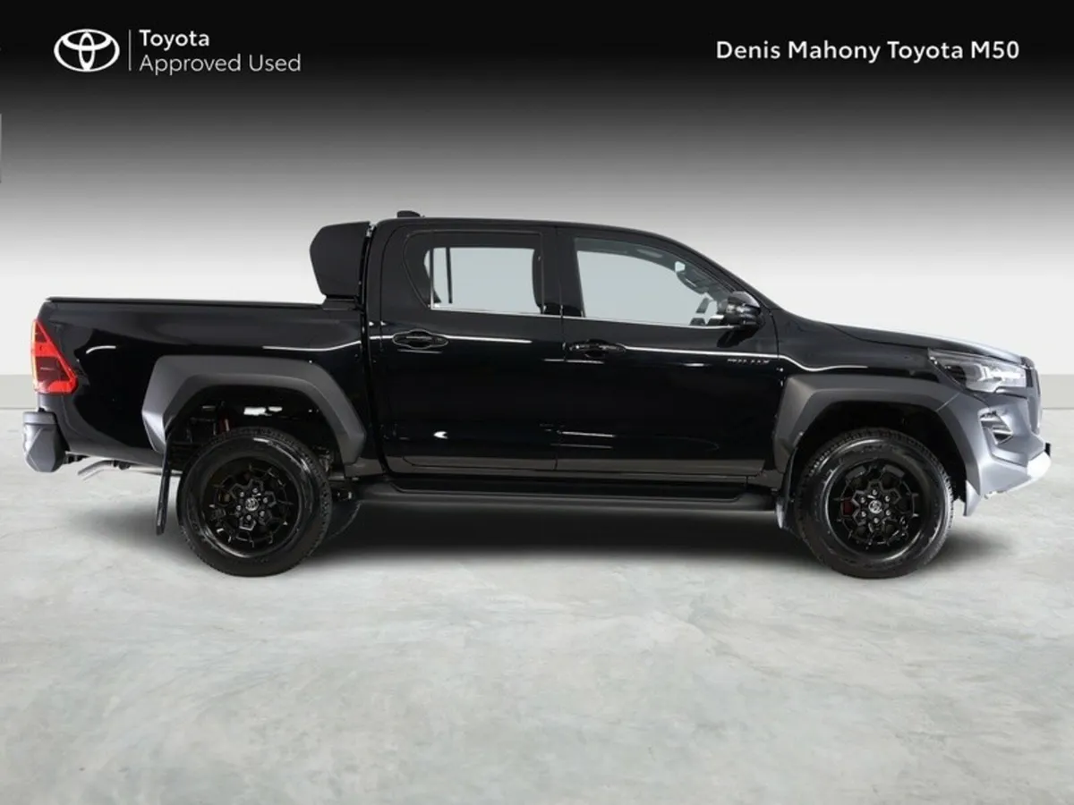 Toyota Hilux GR Sport II - Image 3