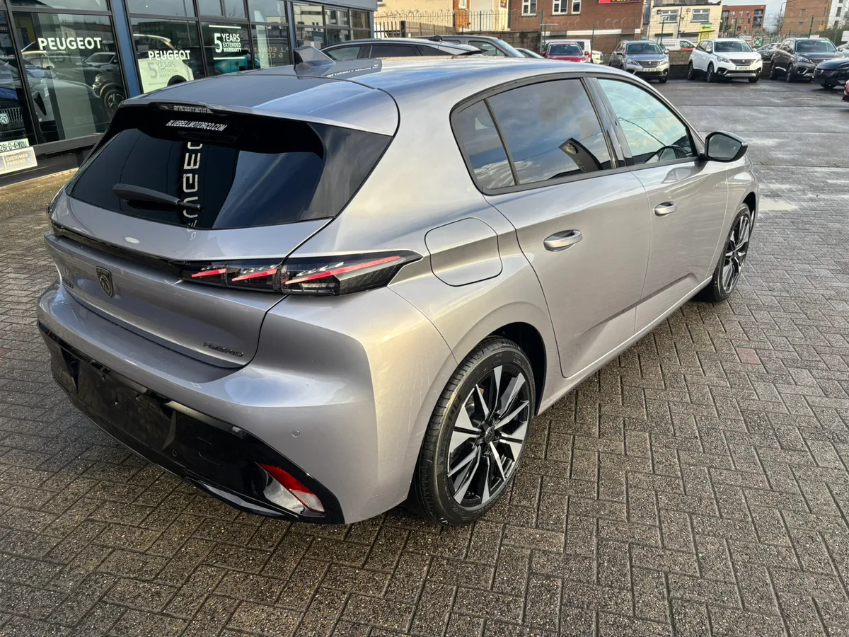 All new Peugeot 308 Allure hybrid - Image 4