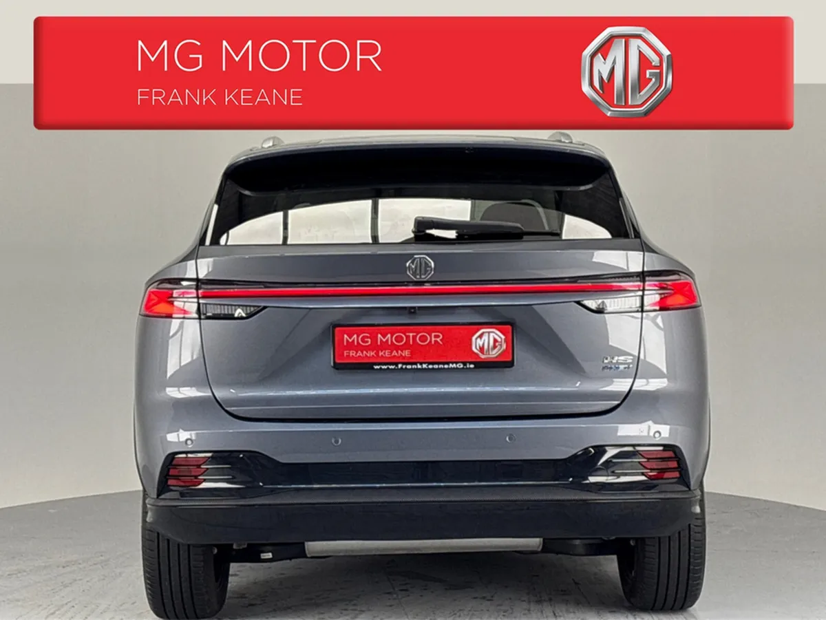 MG HS TROPHY PHEV **DIGITAL DASH**APPLE CAR PLAY** - Image 4