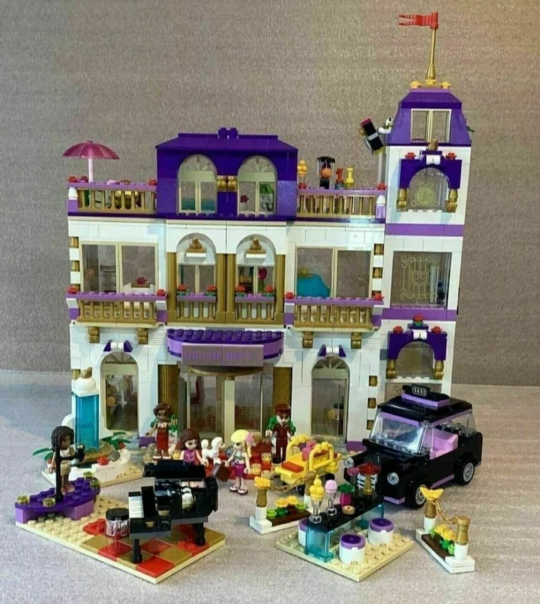 LEGO FRIENDS Heartlake Grand Hotel 41101