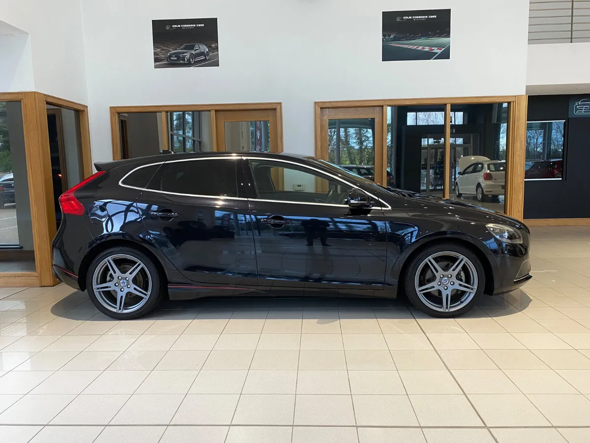 Volvo V40 2014  SE T4 1.6 Auto - Image 2
