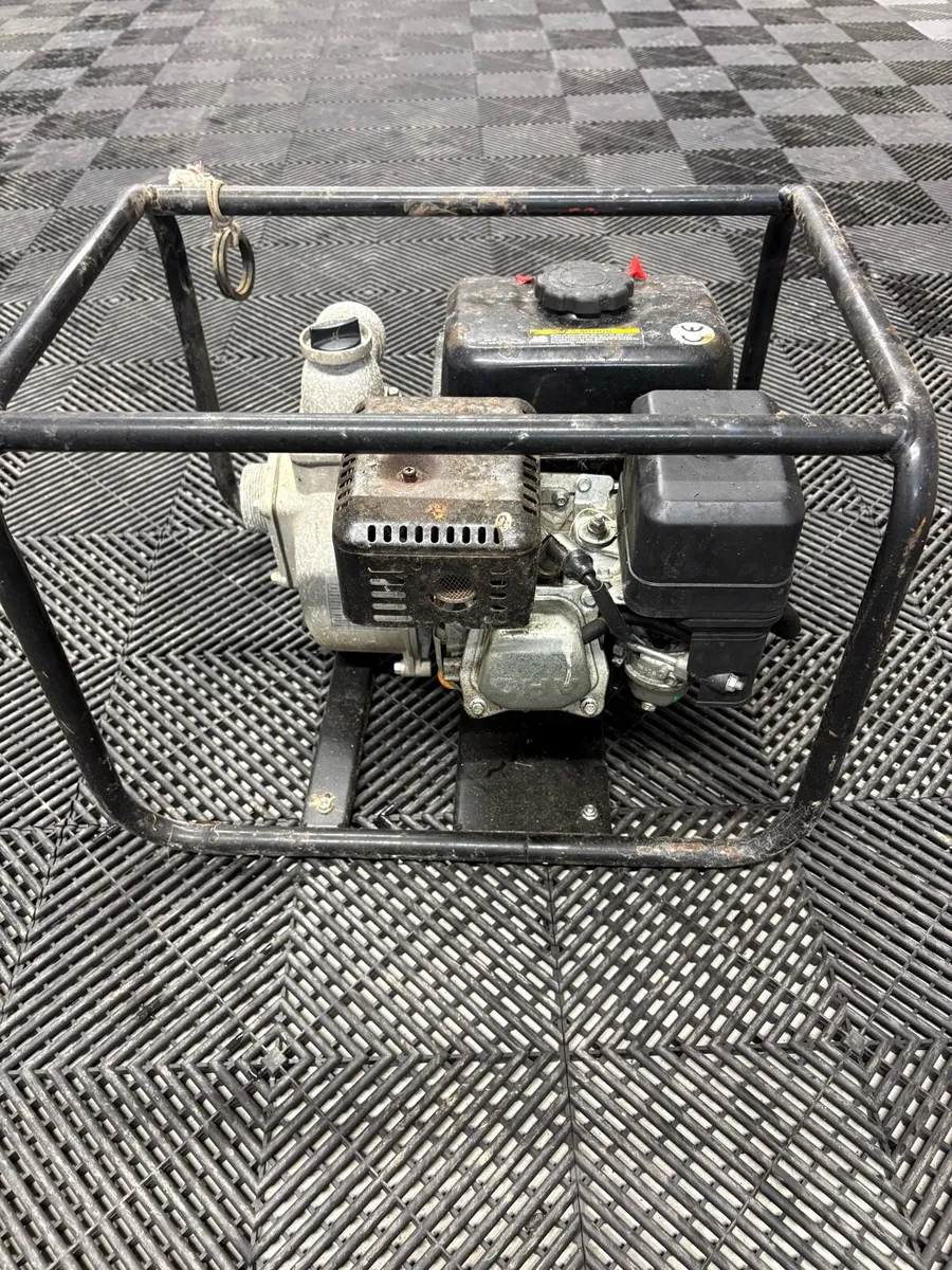 Lincon 2inch water pump, with suction and lay flat - Image 3