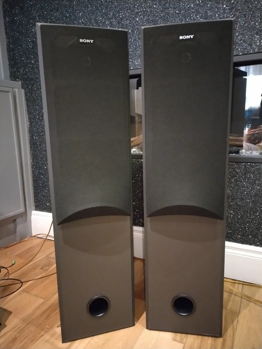 sony stereo set with speakers - Image 3