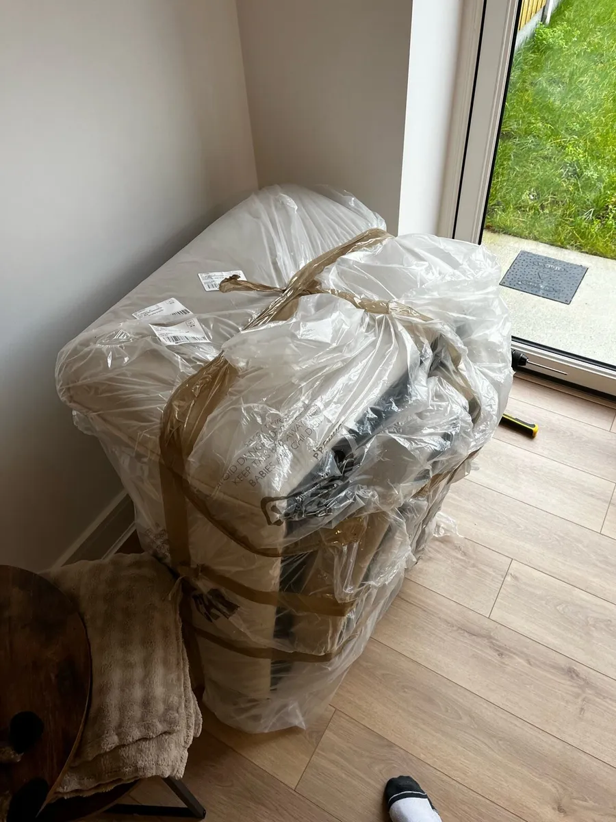 DFS swivel armchair - Image 4