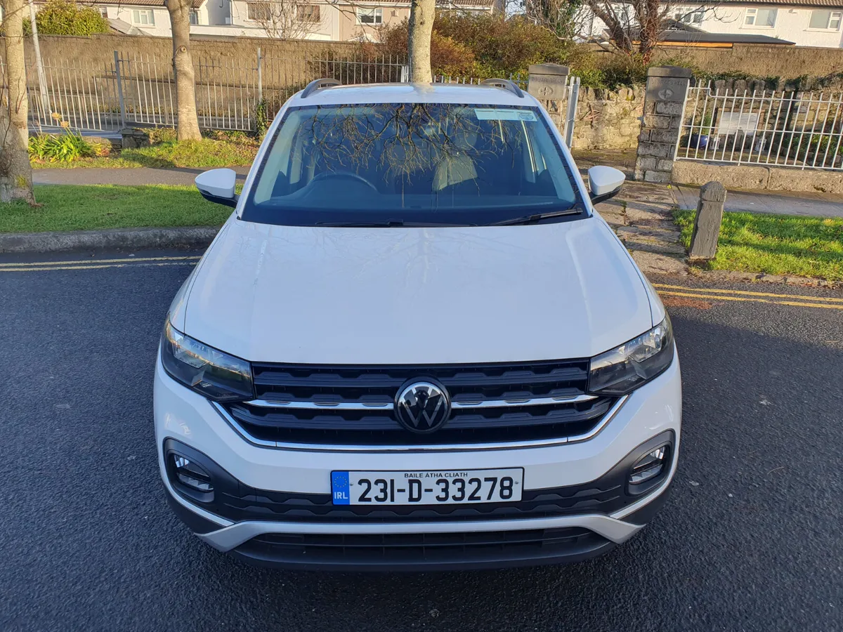 Volkswagen T-Cross 2023 , 1.0 TSI Automatic - Image 2