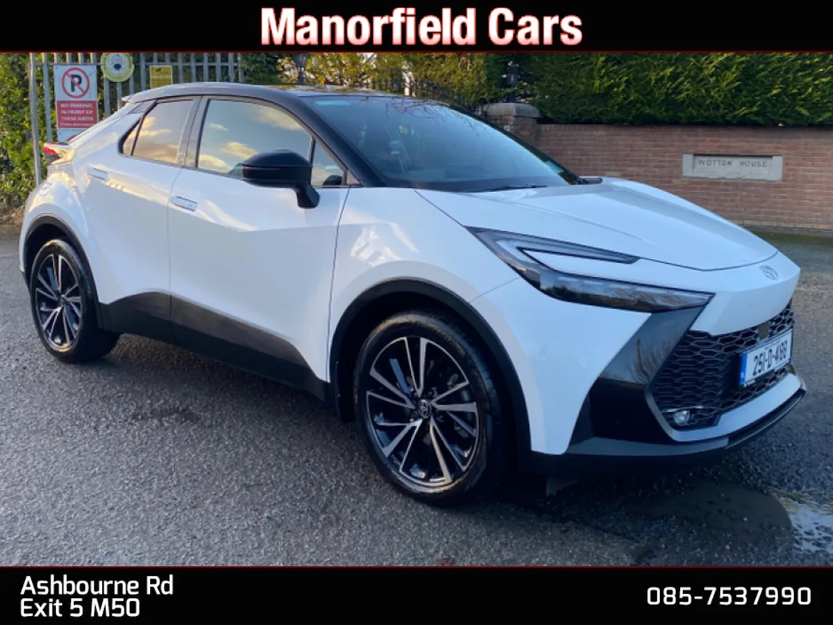 2025 251 Toyota C-HR Sol PHEV 2.0 Hybrid Auto SUV - Image 1
