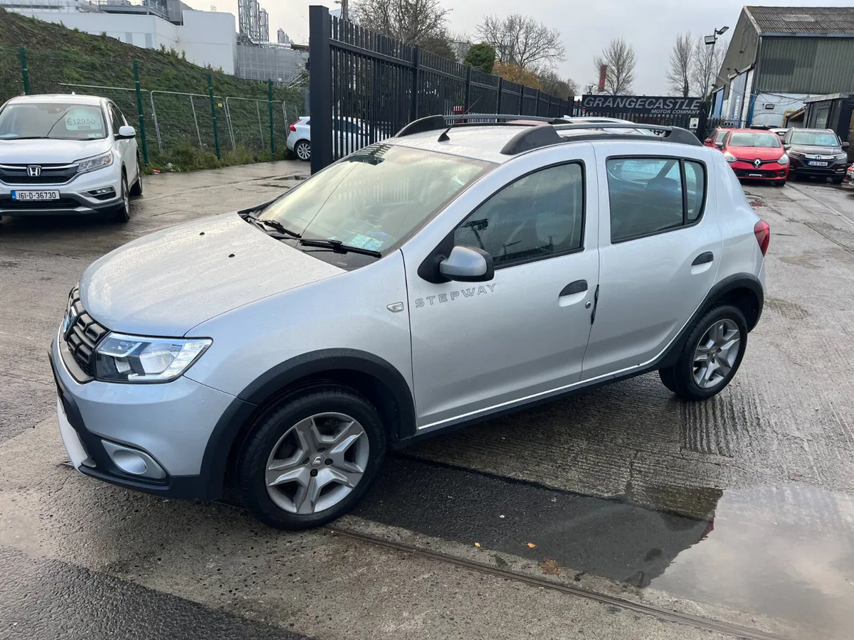 Dacia Sandero Stepway 2017, 1.5 DCI LOW KMS - Image 4