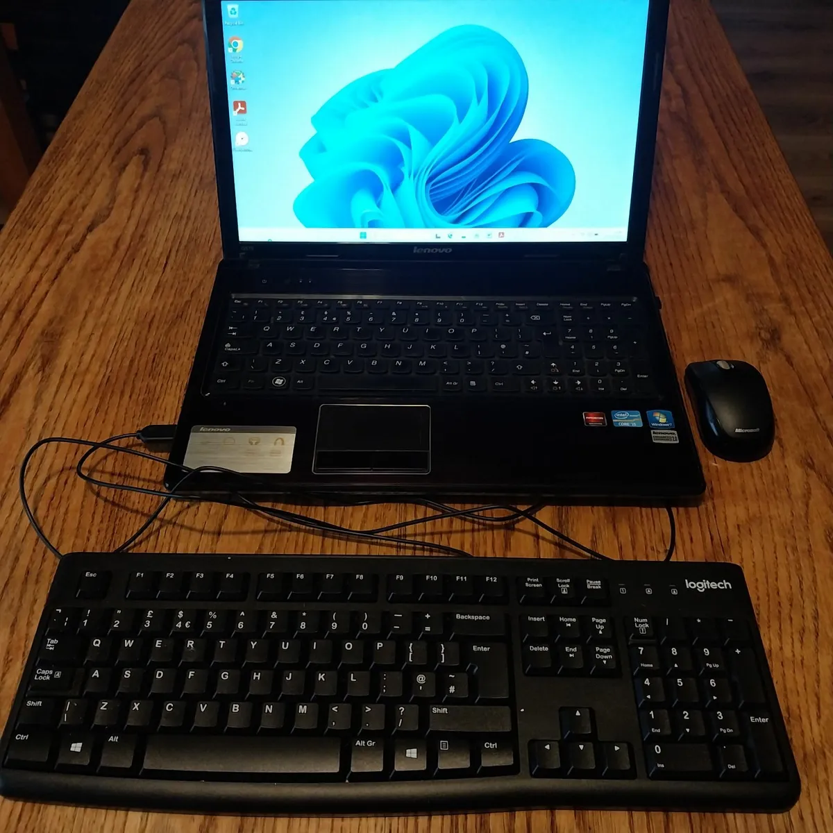 Laptop - Image 1